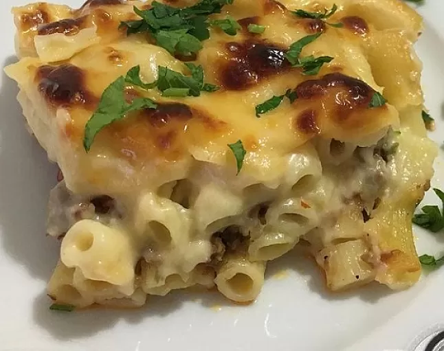 Fırında beşamel soslu makarna tarifi