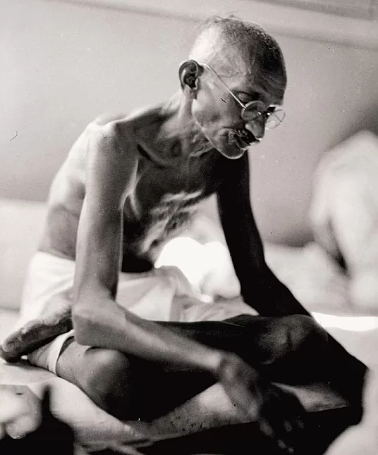Mahatma gandi kimdir hayatı biyografisi