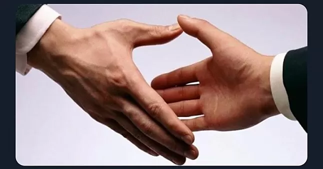 Rüyada El sıkışmak tokalaşmak Ne Anlama Gelir ?