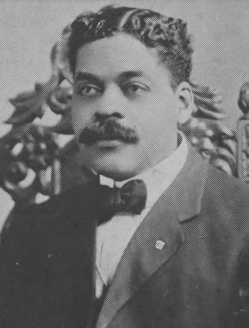 Arturo Alfonso Kimdir ?