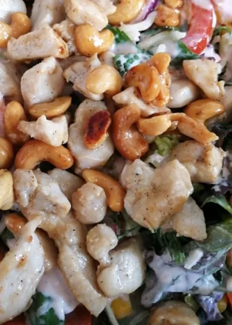 Ananaslı Ve Yer Fıstıklı Salata | Nasıl Yapılır?
