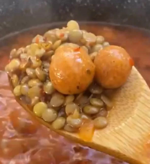 Bulgur Köfteli Yeşil Mercimek Tarifi | Nasıl Yapılır?