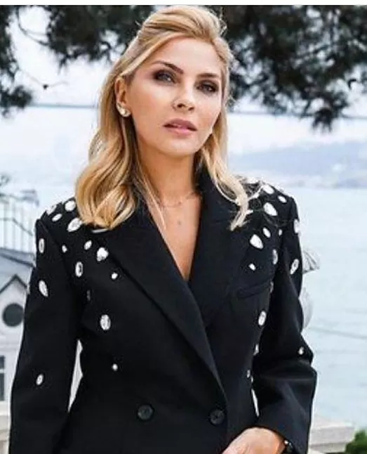 Arzu Sabancı Kimdir ?