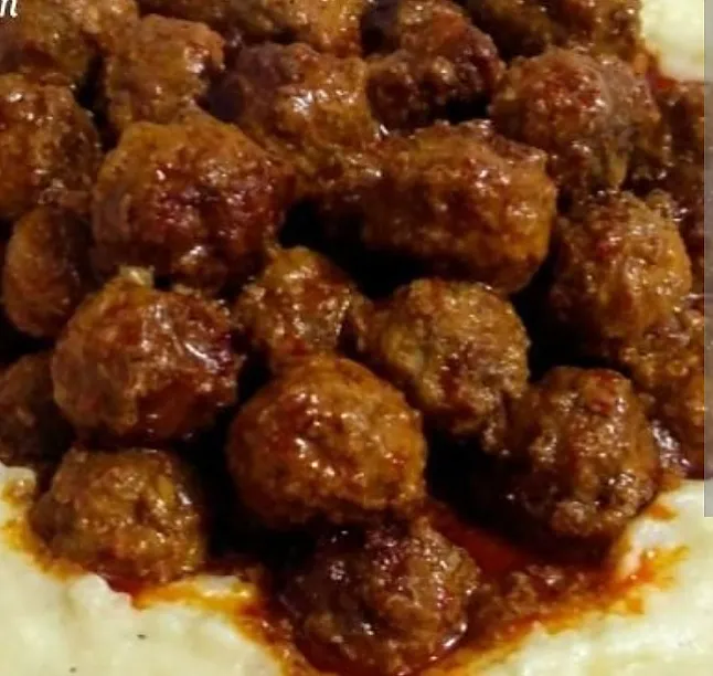 Patates Püre Yatağında Misket Köfte Tarifi