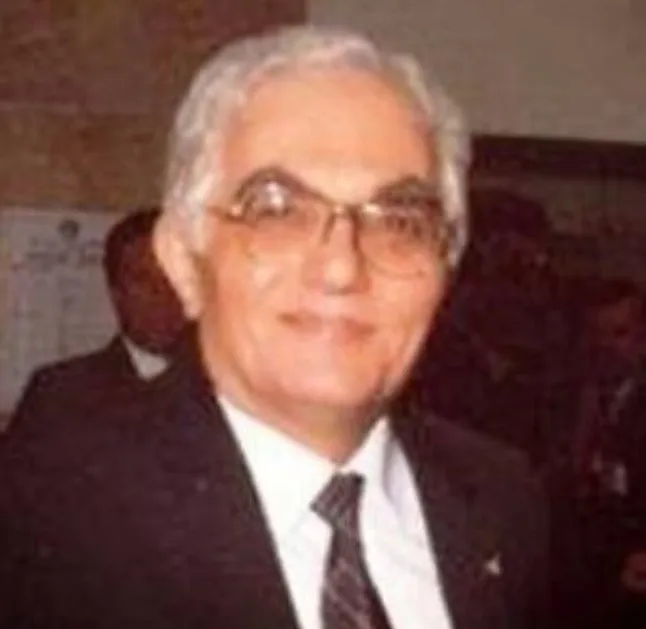 Mehmet Çınarlı Kimdir?Eserleri Nelerdir?