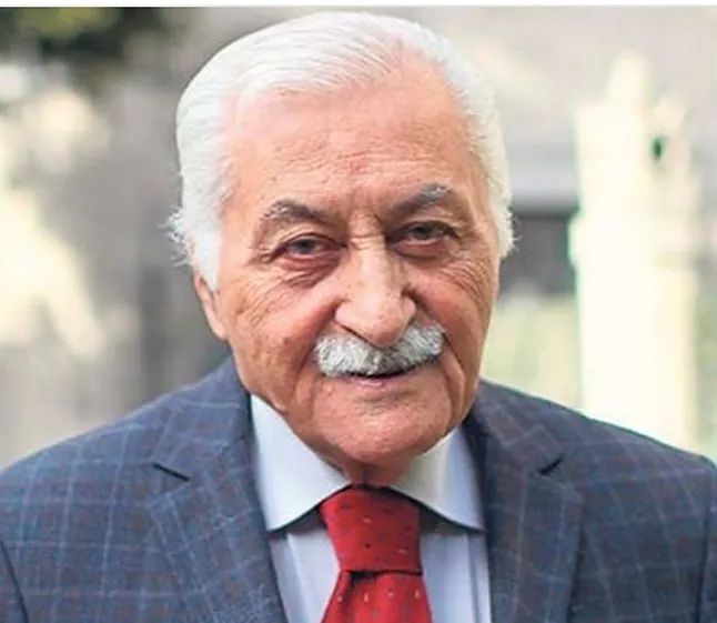 YAVUZ BÜLENT BAKİLER KİMDİR? ESERLERİ NELERDİR?