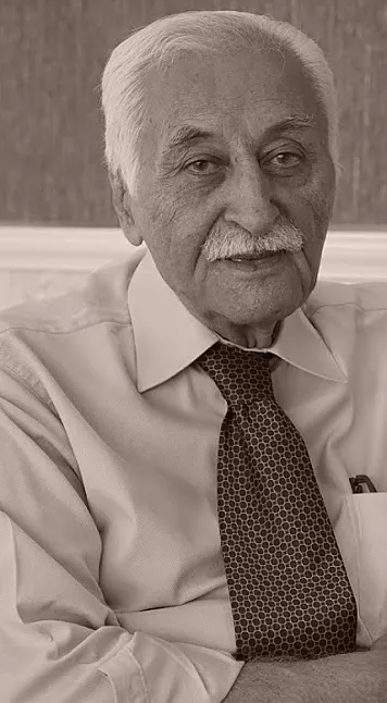 YAVUZ BÜLENT BAKİLER KİMDİR?