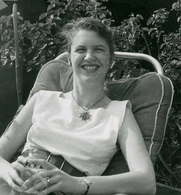 Sylvia Plath Kimdir? Hayatı Ve Eserleri Nelerdir ?