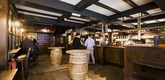 Londra'daki En İyi 5 Pub (Bar) Hangileridir ?
