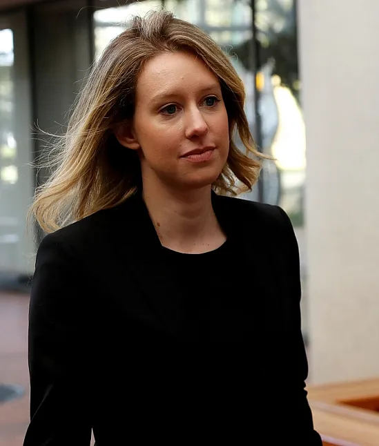 Elizabeth Holmes Kimdir ? Hayatı Ve Biyografisi