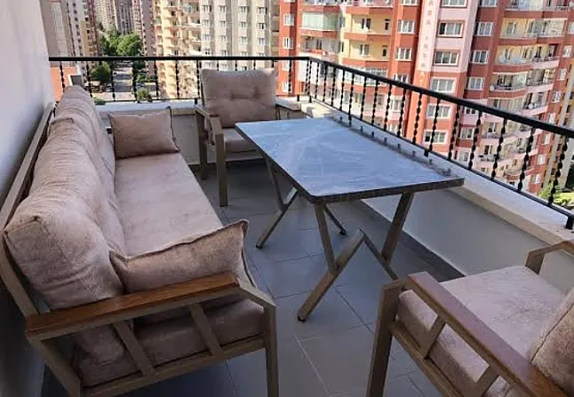 Rüyada Balkon Görmek Ne Anlama Gelir?