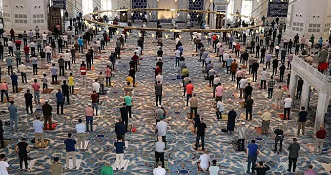 Rüyada Cuma Görmek Ne Demek? Nasıl Yorumlanır?
