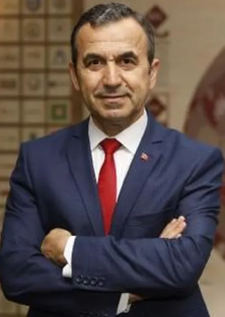 Naim Babüroğlu Biyografi