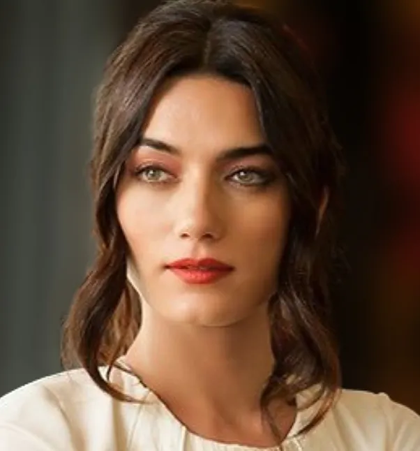 Baht Dizi Oyuncusu Hande Subaşı Kimdir ?