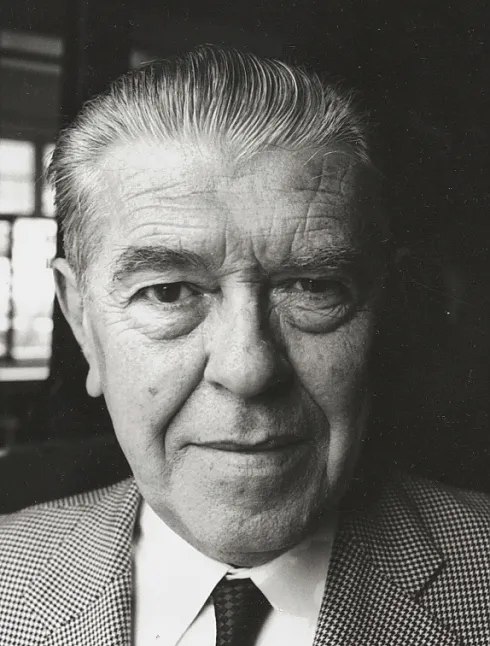 Rene Magritte'nin Kariyeri Rene Magritte Kim