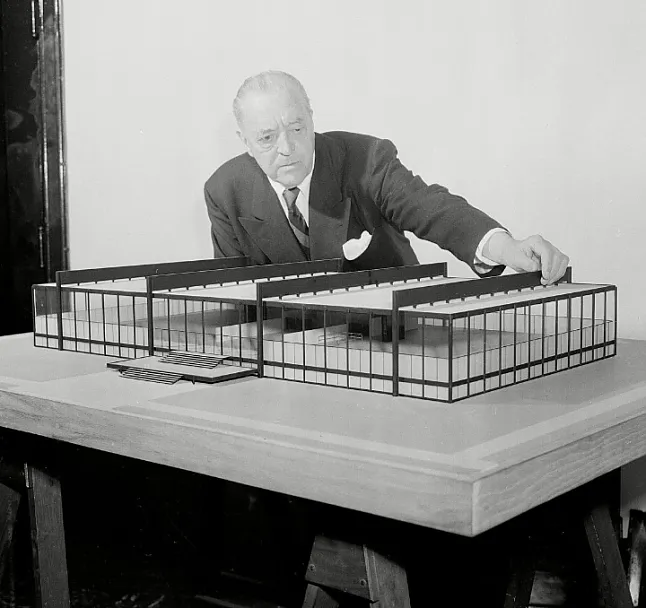 Ludwig Mies van der Rohe Biyografi Ludwig Mies van der Rohe Yaşamı