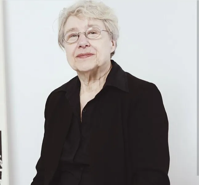 Martha Rosler'in Hayatı Hakkında Bilgiler Martha Rosler Kimdir ?