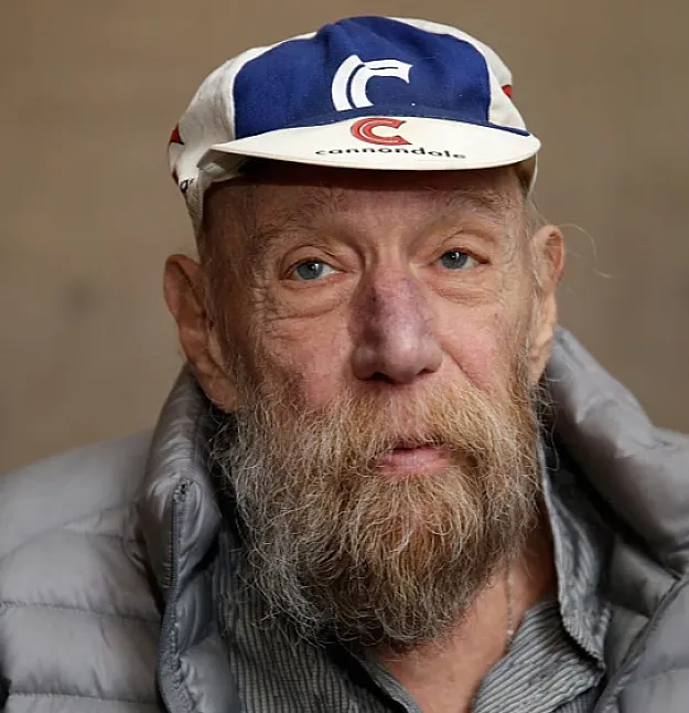 Lawrence Weiner'in Çalışmaları Lawrence Weiner Sanatı
