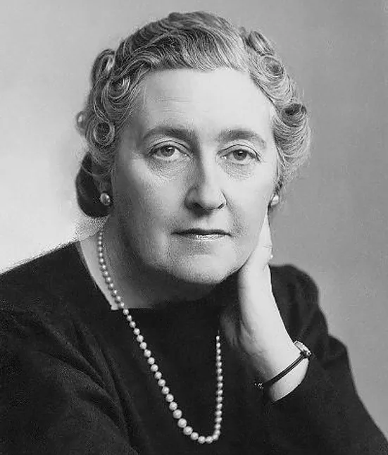 Agatha Christie Kimdir ?