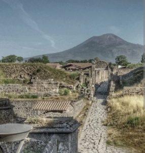 Sizler için Pompei hikayesi ve özeti - Taşlaşmış Şehir, İtalya'da antik kent Pompei şehrinin hikayesi nedir ?