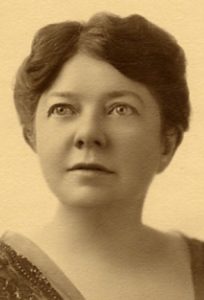 Amy Beach Kimdir ?