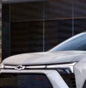 Chevrolet Blazer EV Vs. Tesla Model Y: Elektrikli SUV'ler Nasıl Karşılaştırılıyor?
