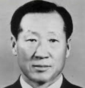 Chung Ju Yung çalışmaları hakkında bilgiler Chung Ju Yung Özgeçmiş