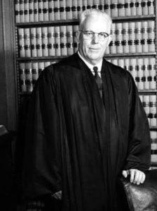 Earl Warren'nin Çalışmaları Hakkında Bilgiler Earl Warren'nin Çalışmaları