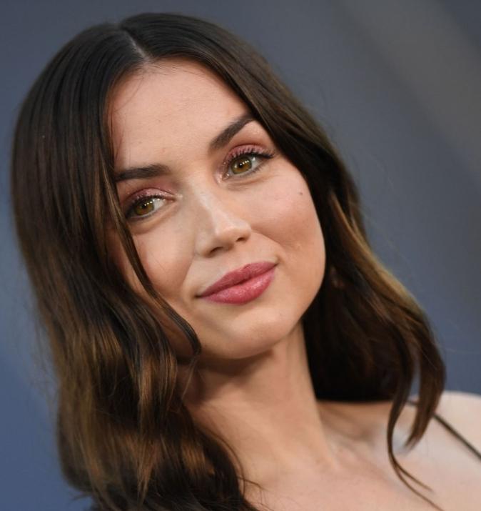 Ana de Armas Kimdir ? Hayatı Ve Biyografisi 
