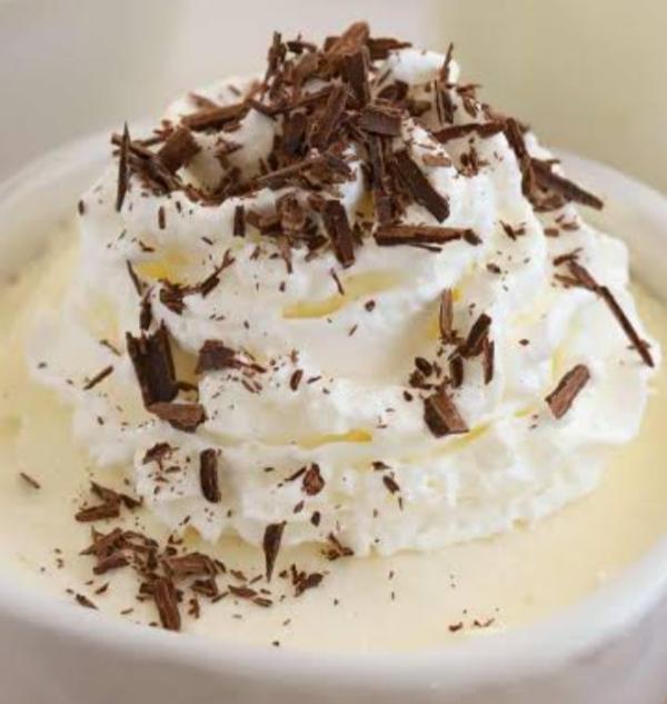 Beyaz çikolatalı mousse nasıl yapılır?