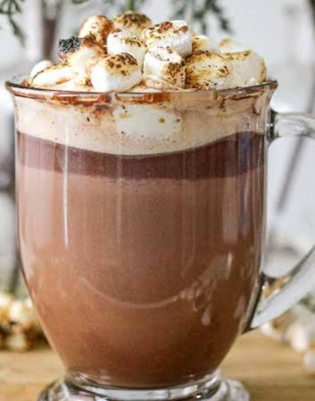 Marshmallowlu Sıcak Çikolata Nasıl Yapılır?