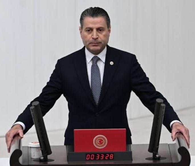 Reşat Karagöz Kimdir?