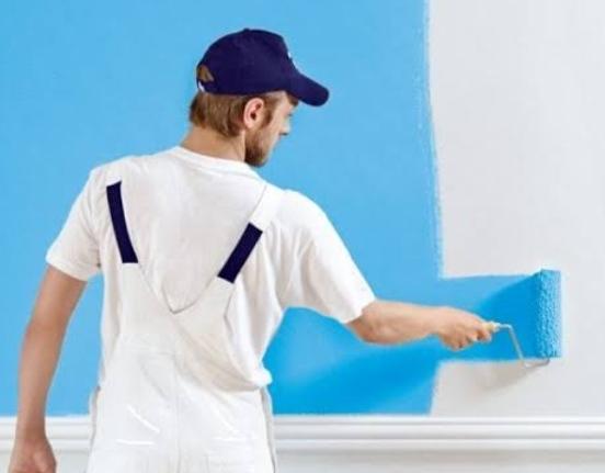 To see a man painting in a dream